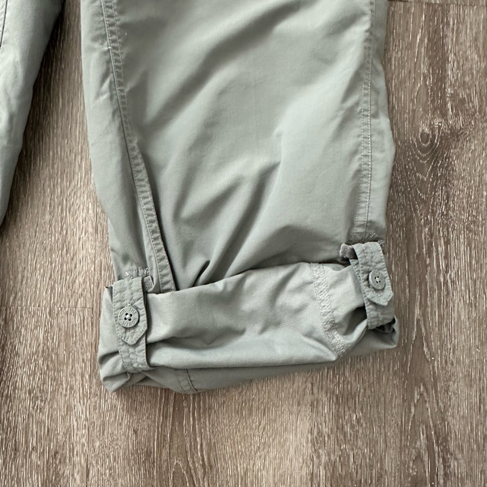 The North Face Green Long short/ court Pants Adj length 5 Pockets +
Stow Pocket - Picture 9 of 10